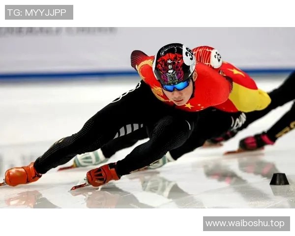 中国选手包揽短道速滑世界杯前三,场馆欢呼雷动